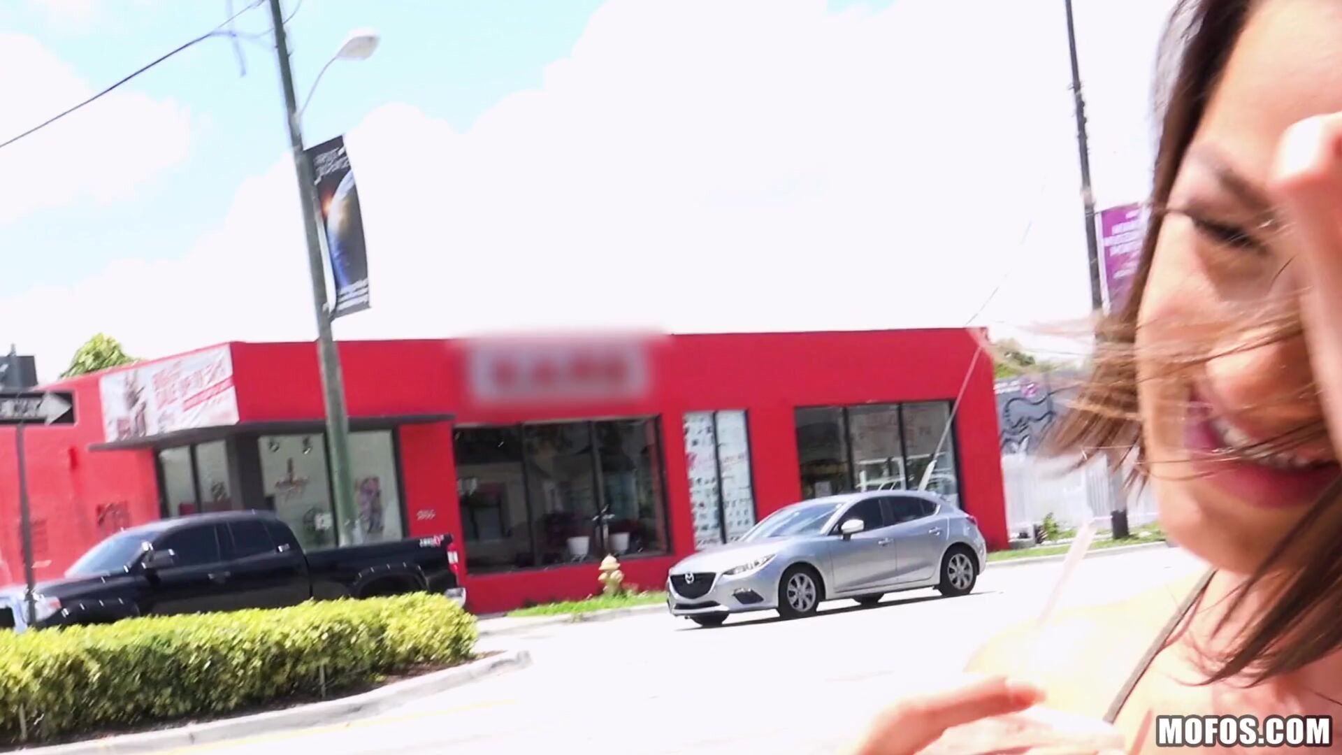 Fun-loving Model Fucks in Public