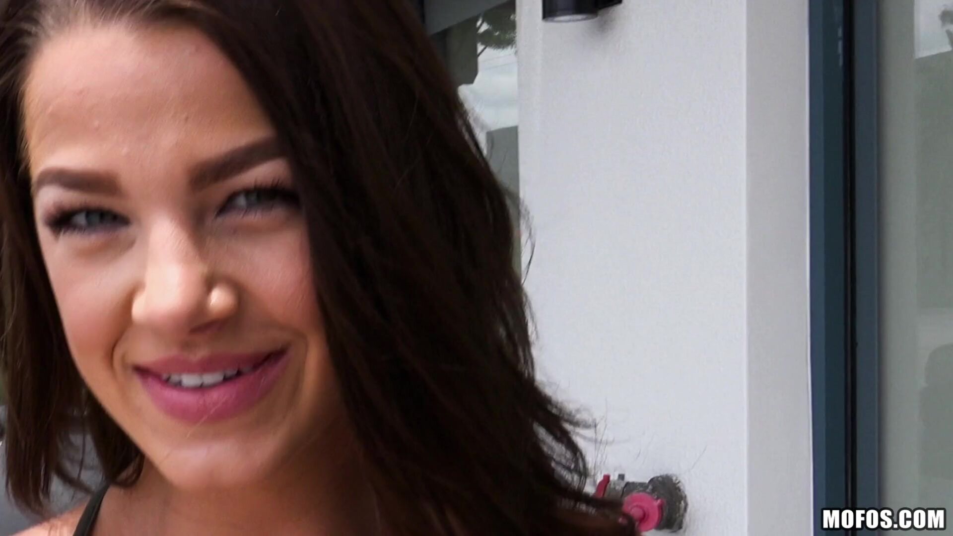 Fun-loving Model Fucks in Public