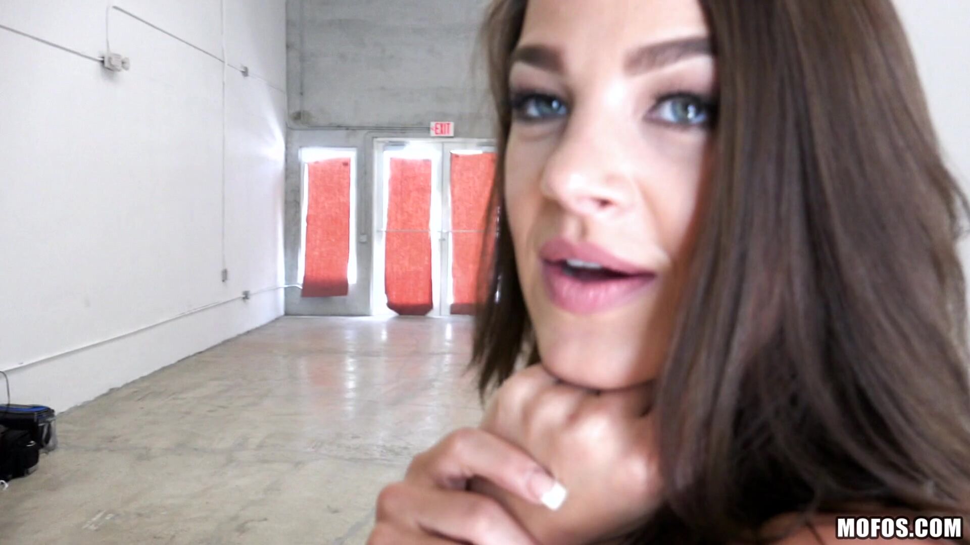 Fun-loving Model Fucks in Public
