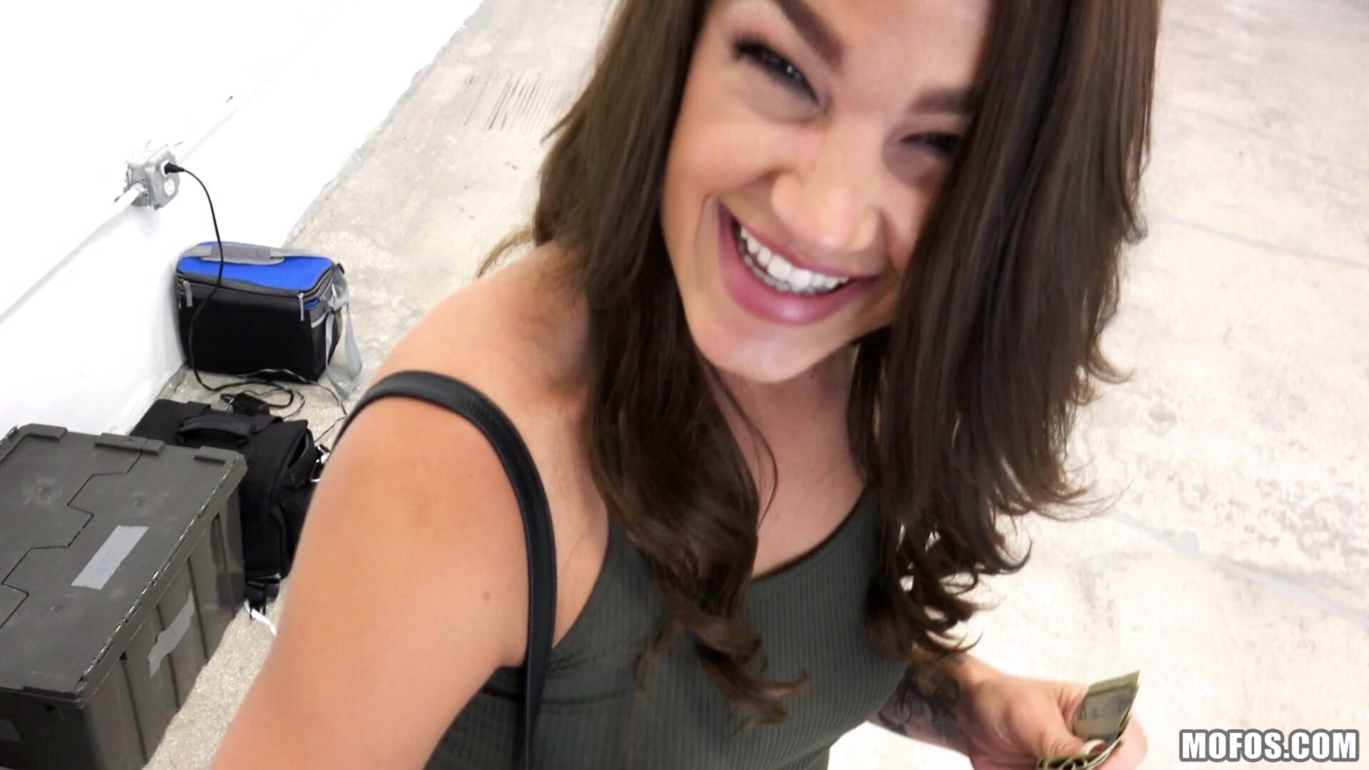 Fun-loving Model Fucks in Public