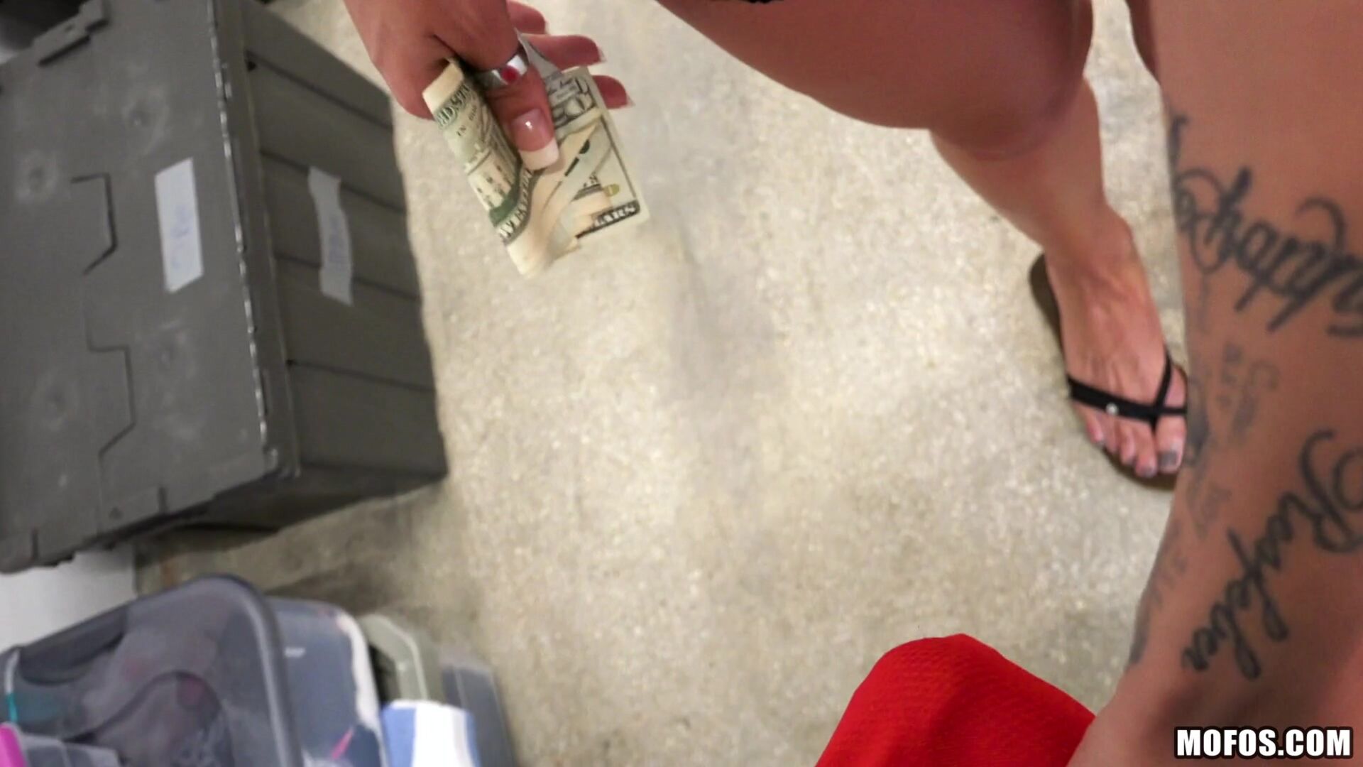 Fun-loving Model Fucks in Public