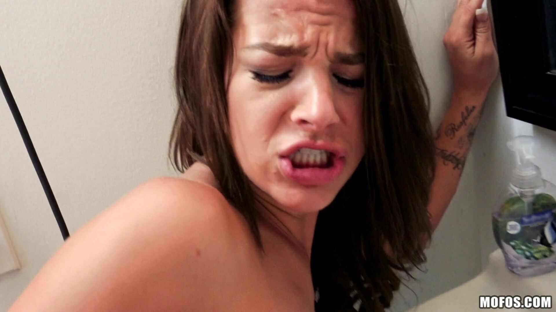 Fun-loving Model Fucks in Public
