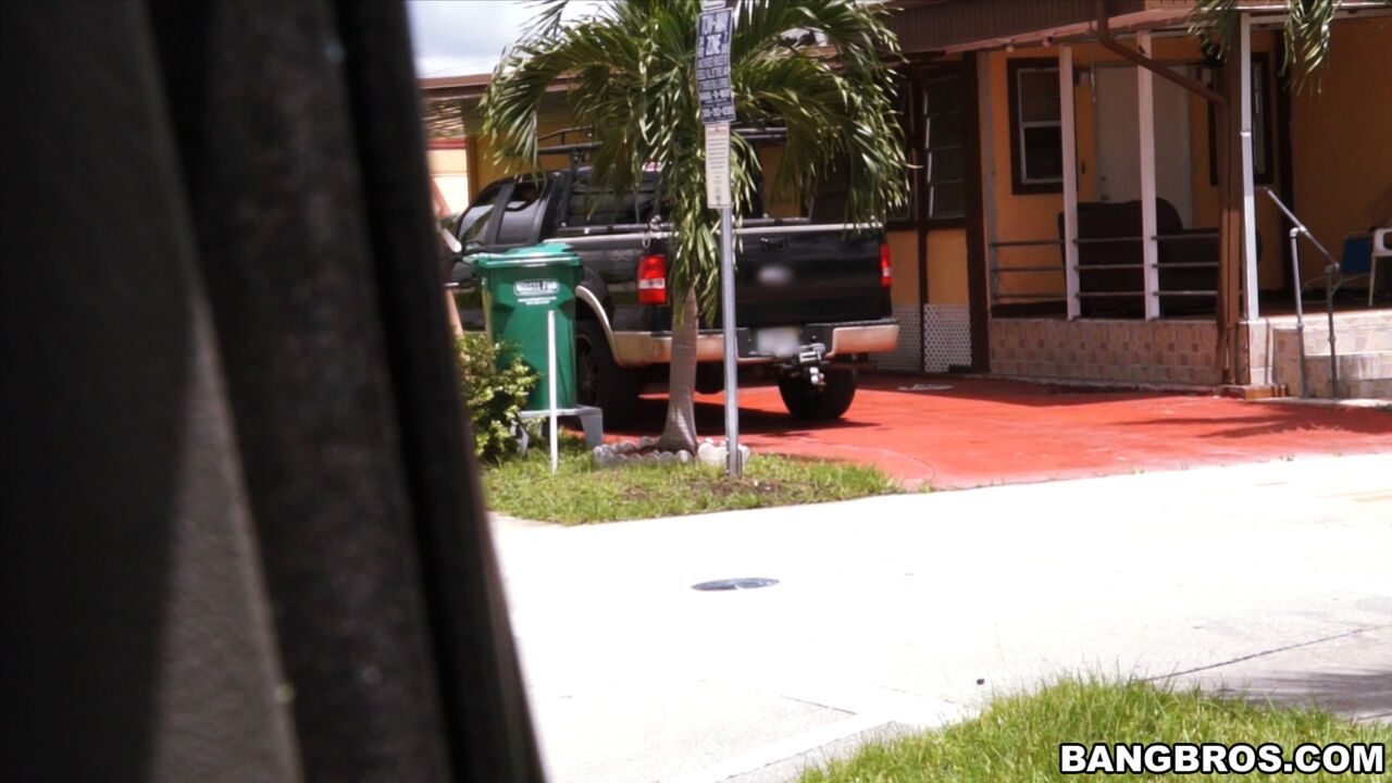 Trailer Park Chick Fucked On The Bus