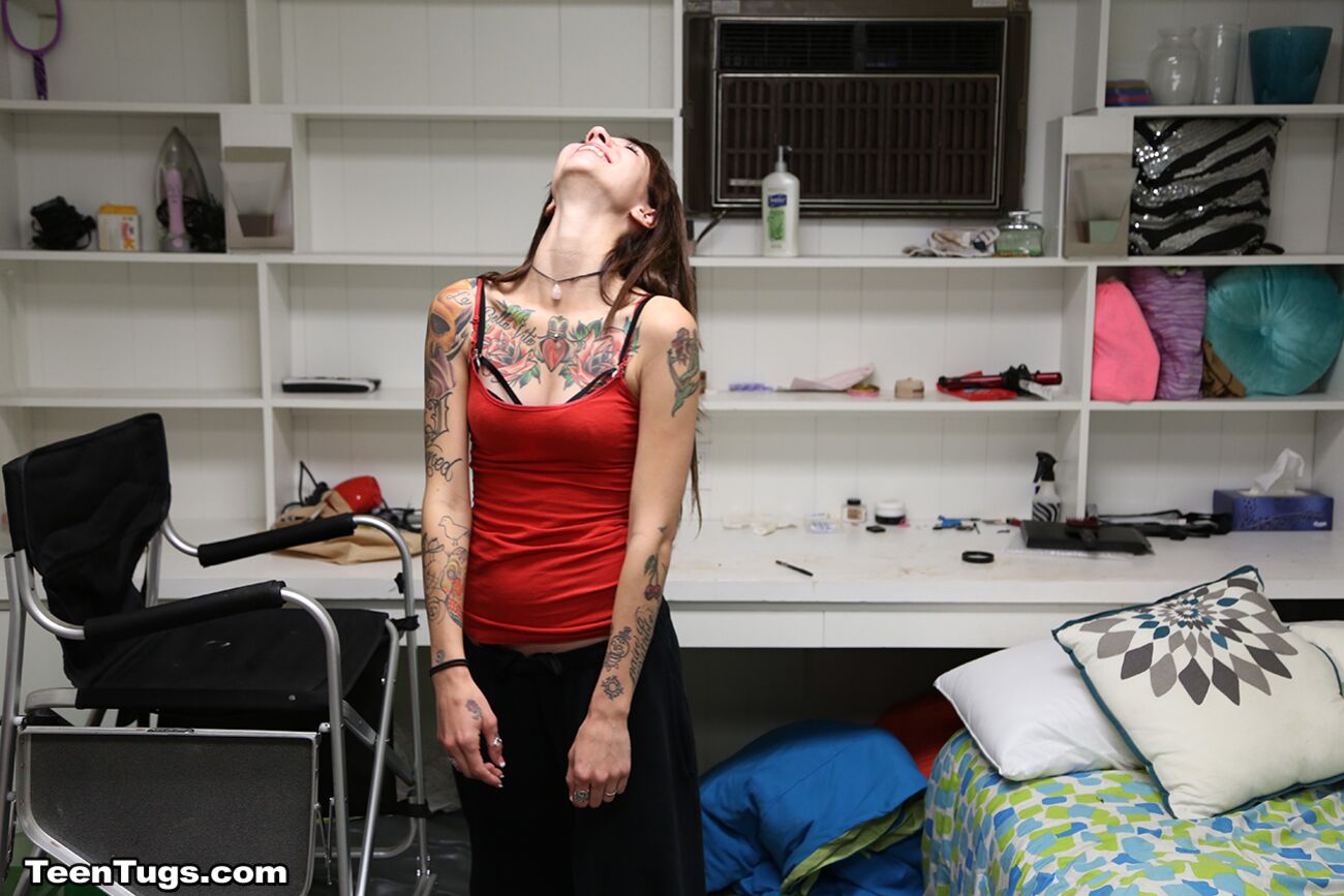 Teen Delinquent Haven Rose