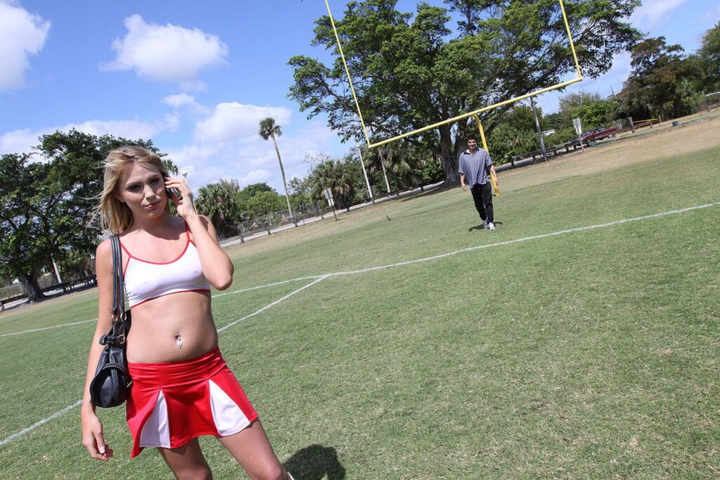 Hot Blonde Cheerleader Reecy Rae Fucks After Practice