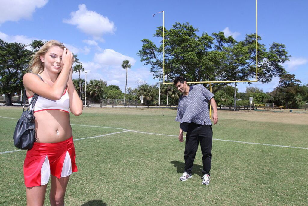 Hot Blonde Cheerleader Reecy Rae Fucks After Practice