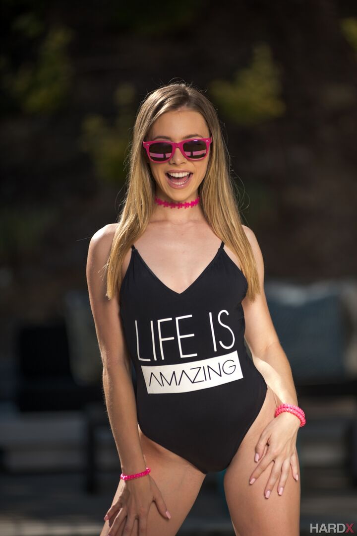 ALL ANAL FOR ANYA
