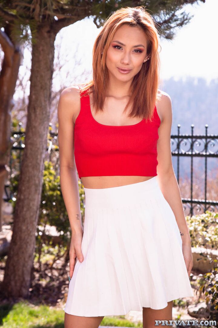 Verónica Leal Enjoys Threesome with DP