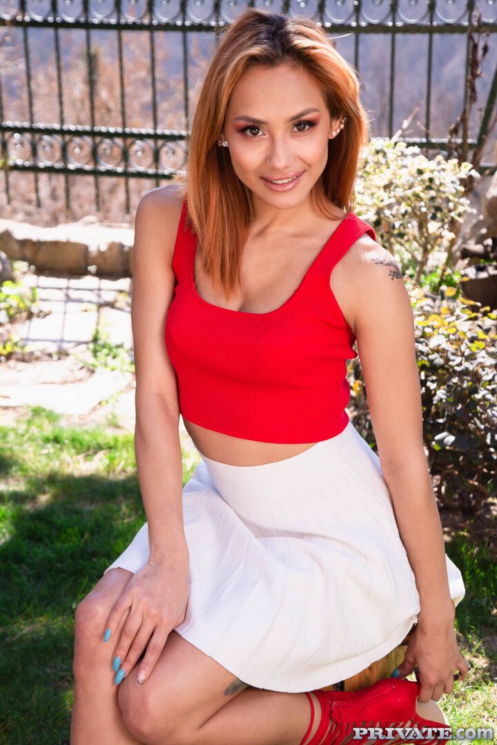 Verónica Leal Enjoys Threesome with DP