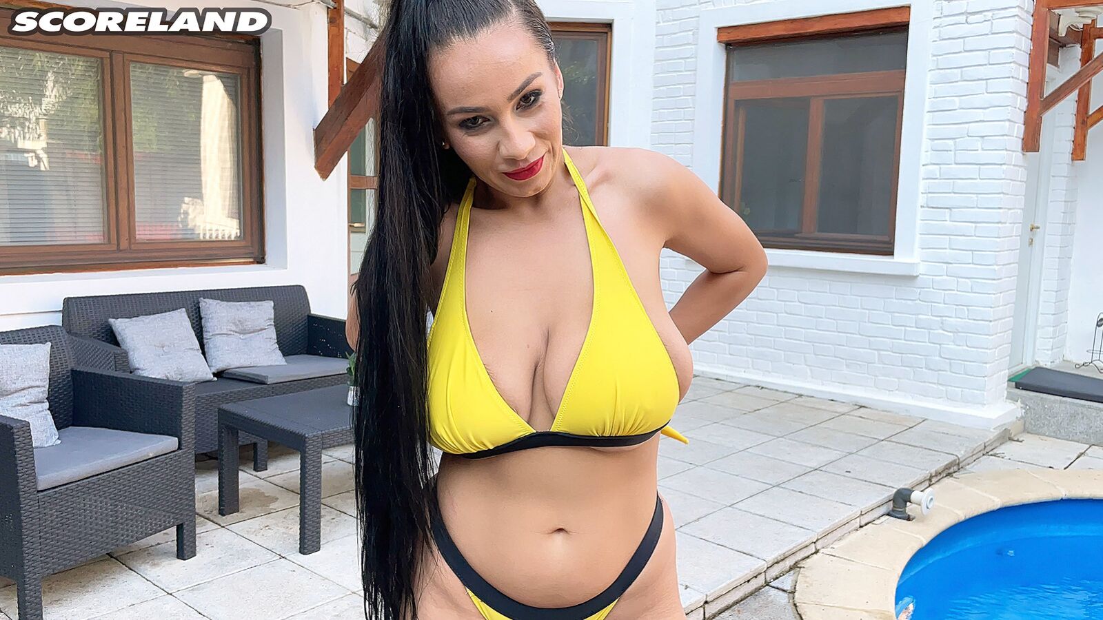 HELEN STAR: SWIMSUITS & OIL