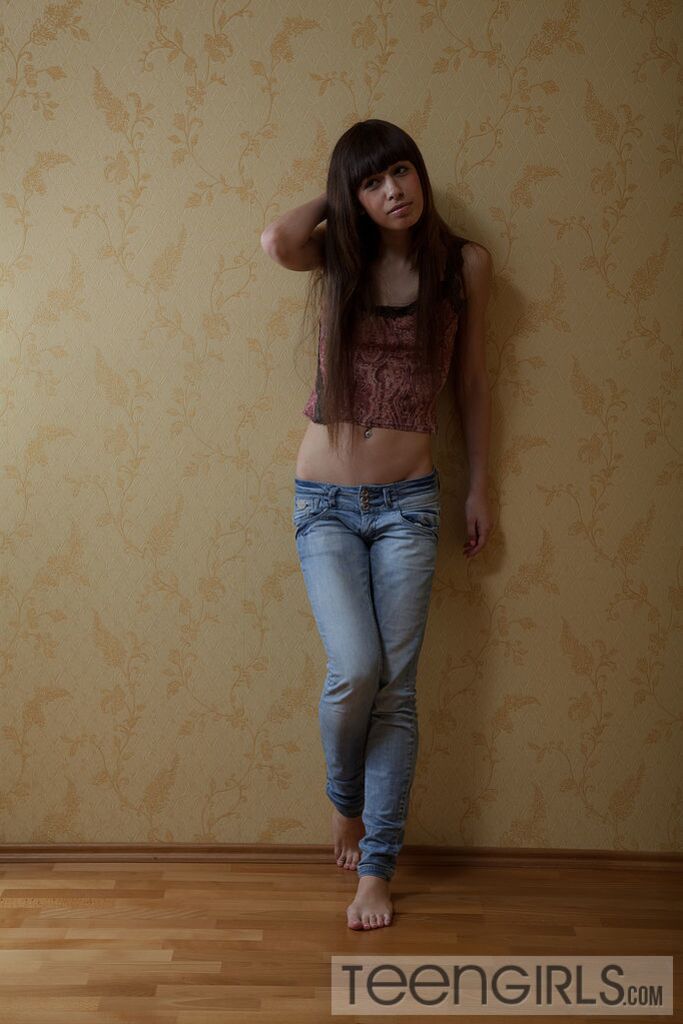 Long Legged Teen Princess Spreads Her Pink Pussy Lips