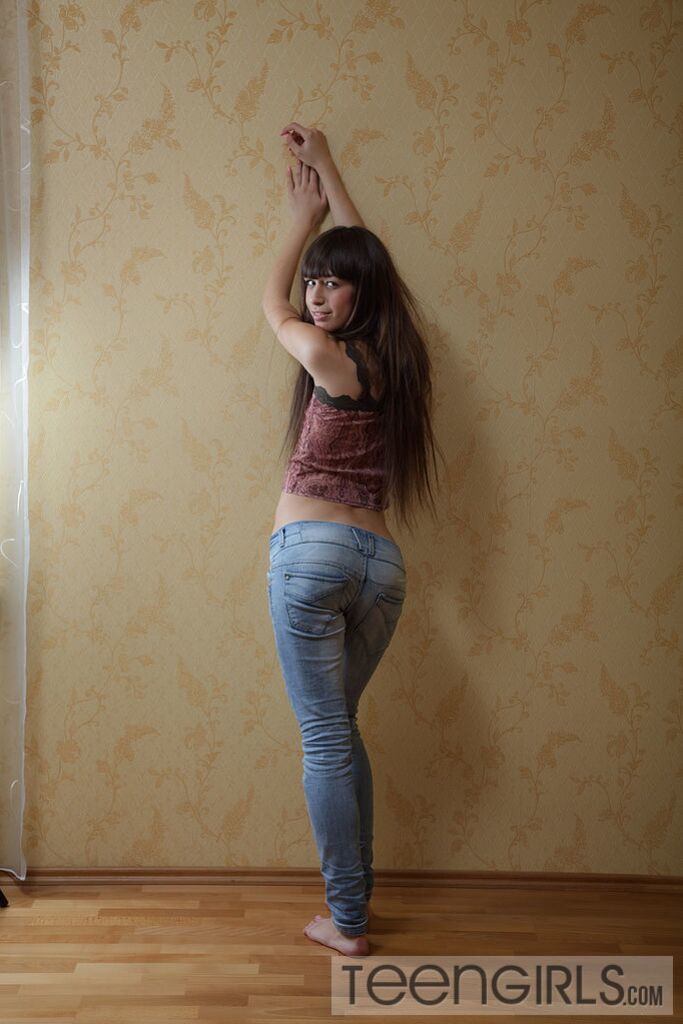 Long Legged Teen Princess Spreads Her Pink Pussy Lips