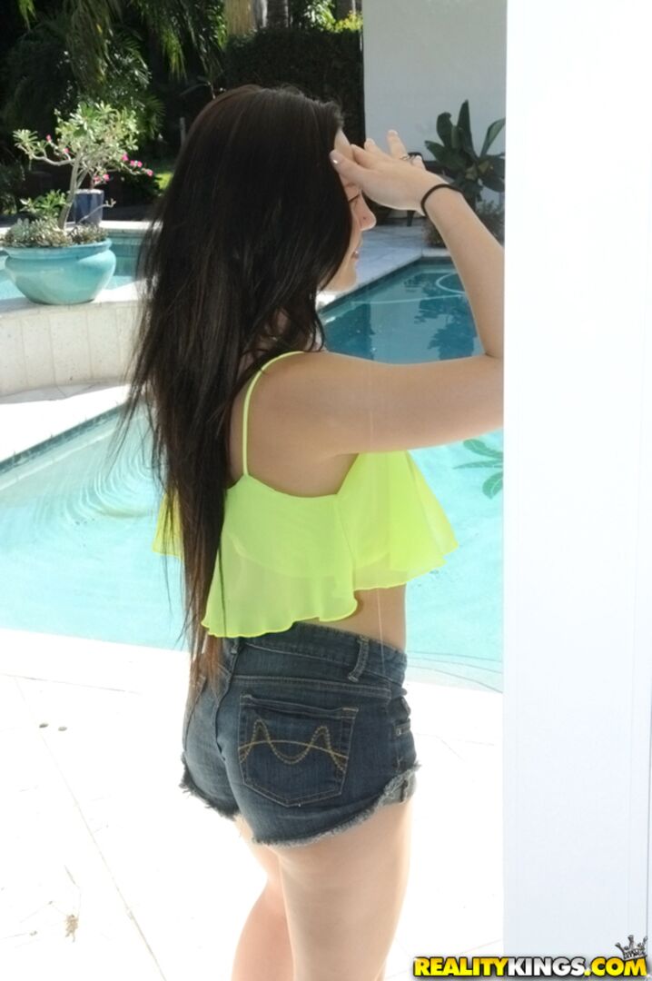 Naughty Nikki 3
