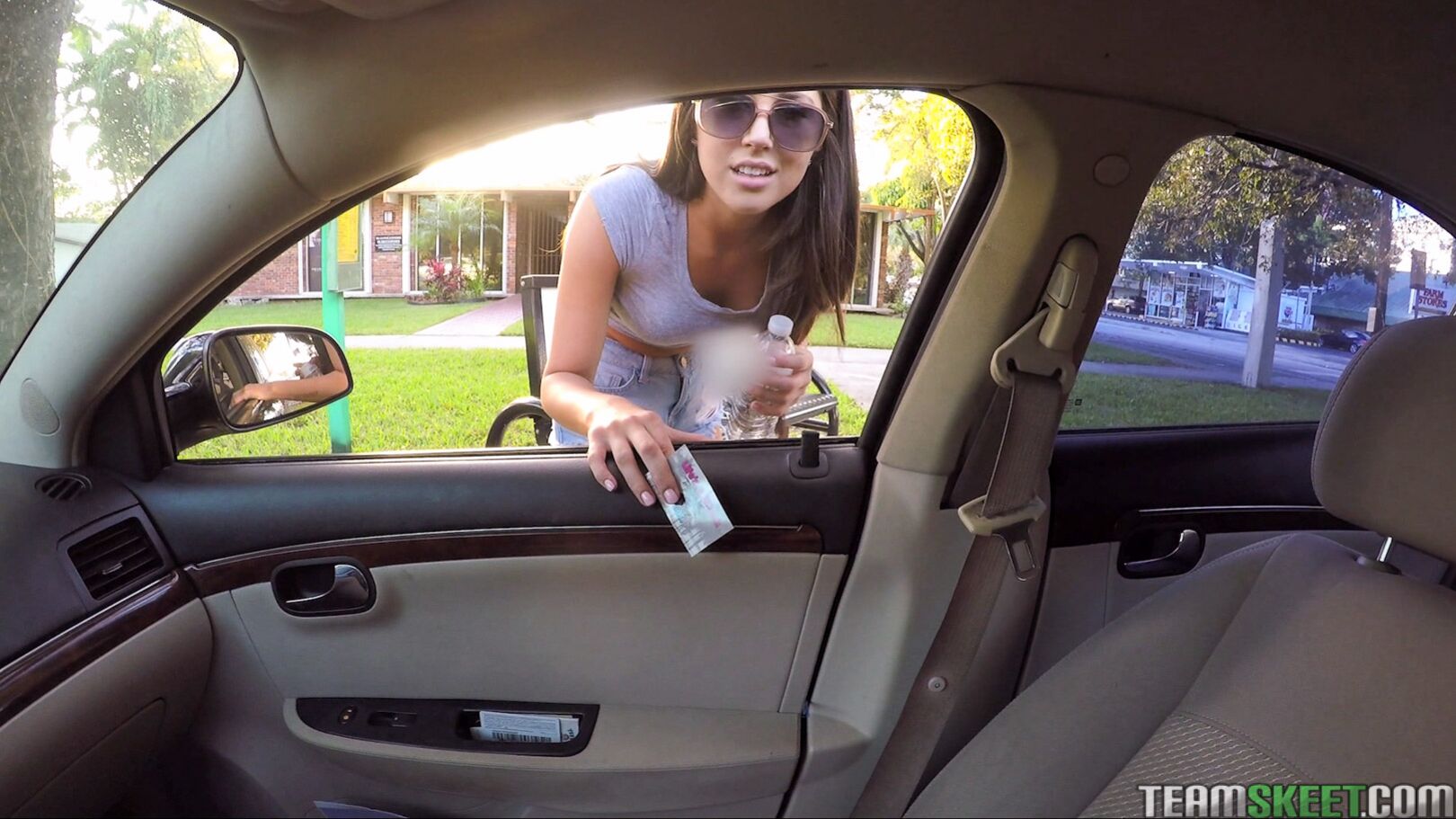 Bus Stop Babe Gets Laid and Paid