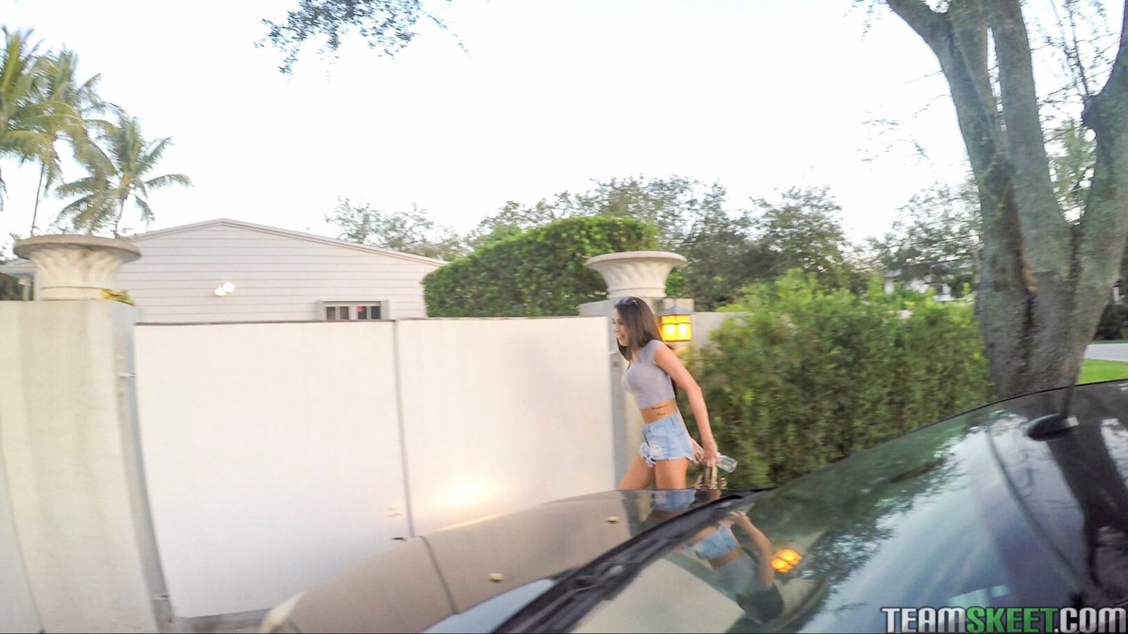 Bus Stop Babe Gets Laid and Paid