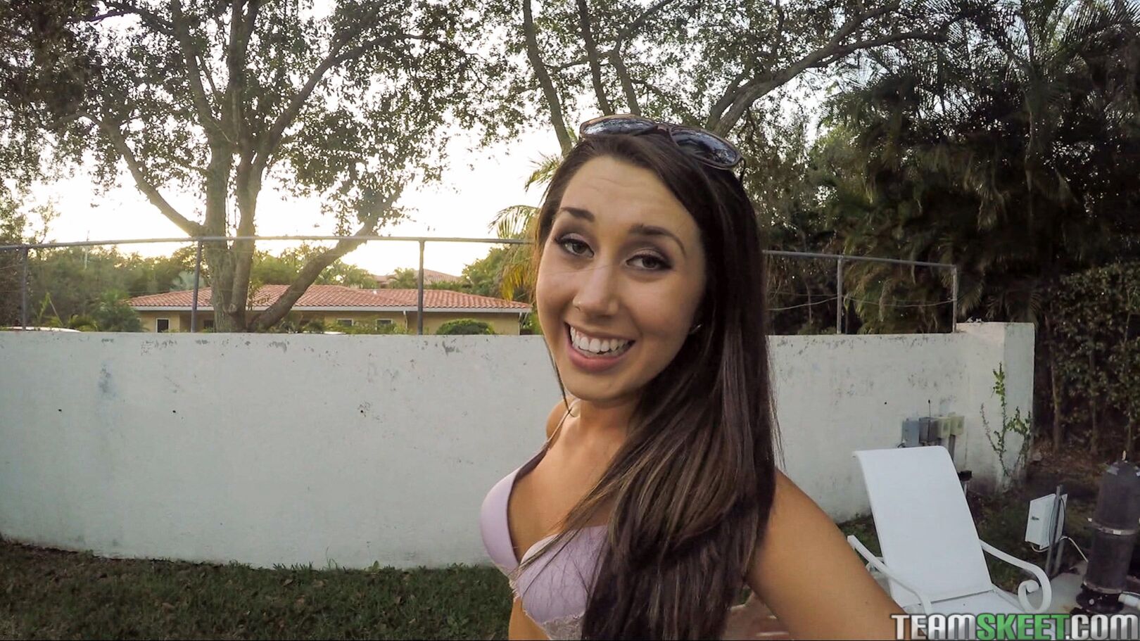 Bus Stop Babe Gets Laid and Paid