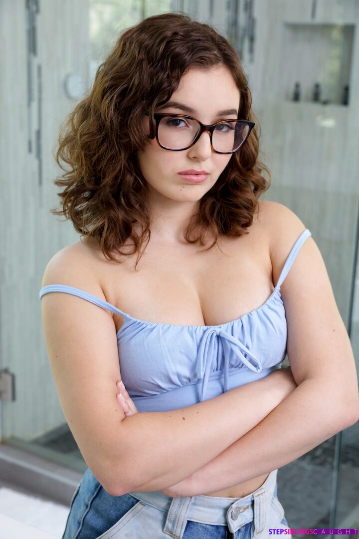 August 2022 Flavor Of The Month Leana Lovings - S3:E1