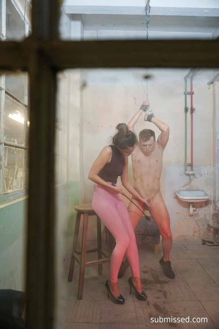 Sarah Simons Is Dominating Her Male Sub