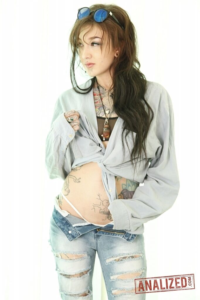 Kelsi Lynn Tattooed Anal Fuck Doll