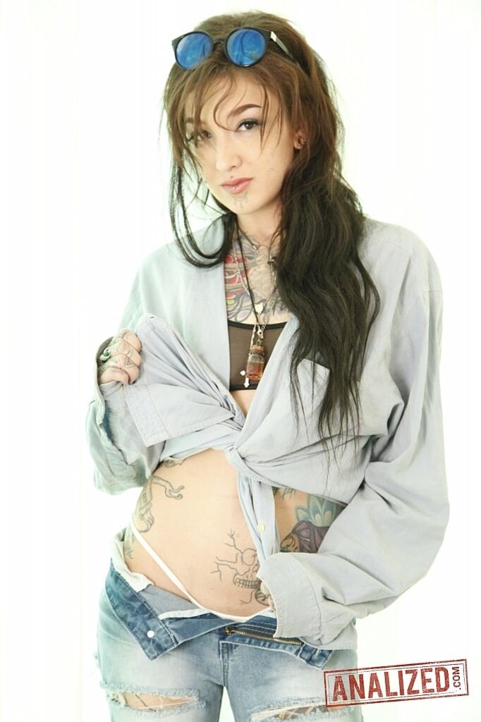 Kelsi Lynn Tattooed Anal Fuck Doll