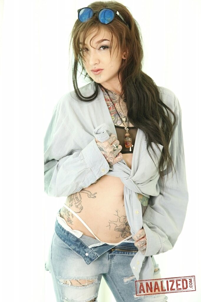 Kelsi Lynn Tattooed Anal Fuck Doll