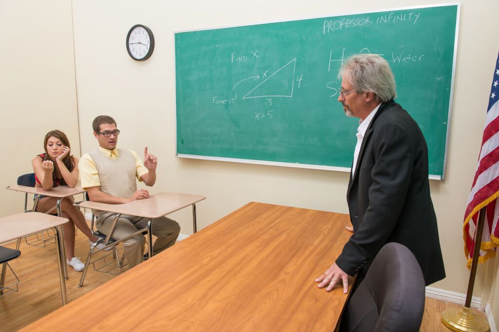 Nerdy Xander Gets Lucky with Jojo in Detention!