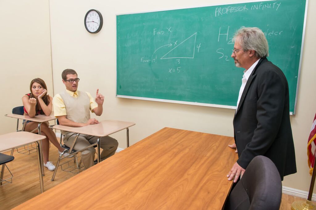 Nerdy Xander Gets Lucky with Jojo in Detention!