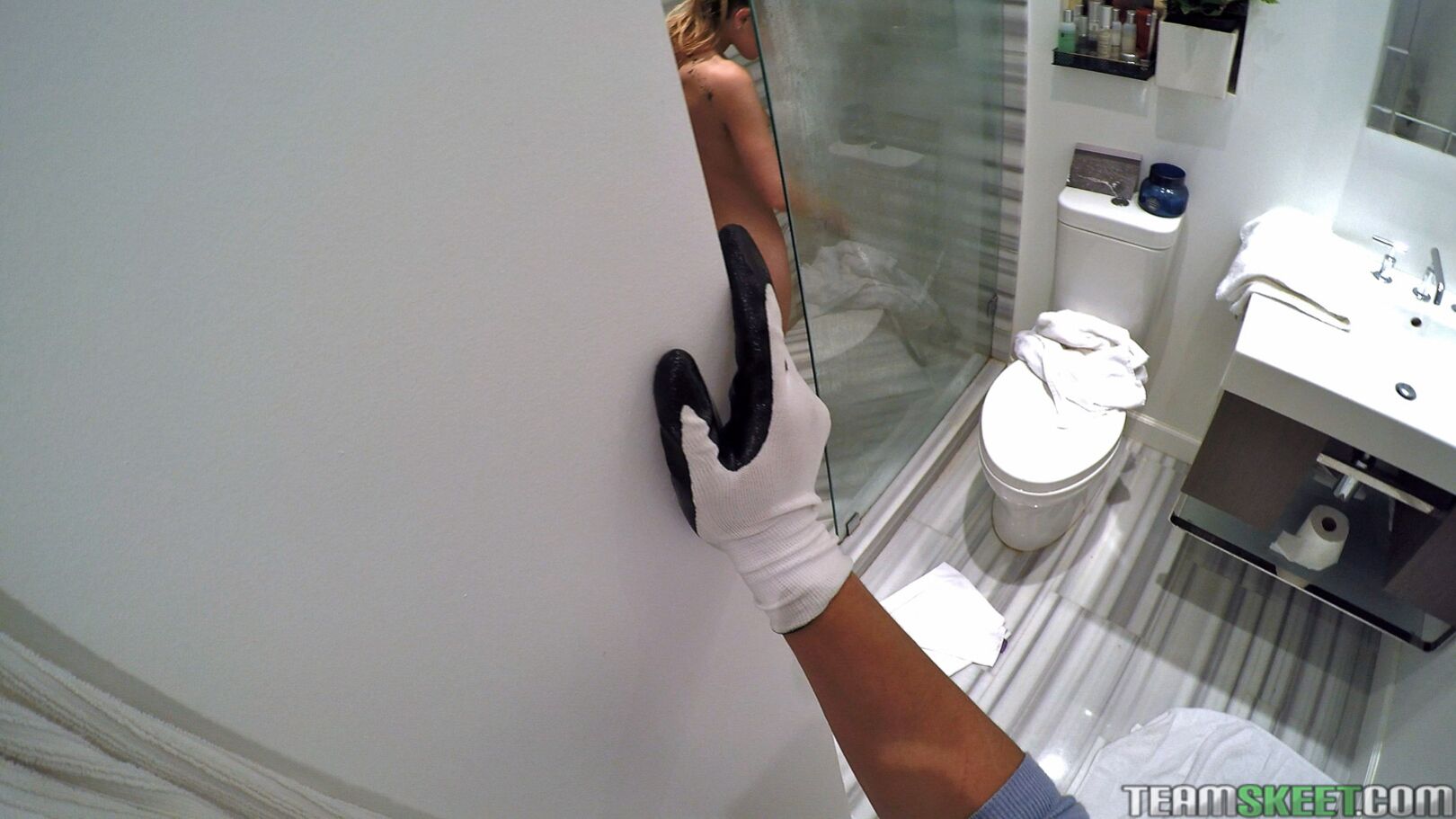 Gold Digging Teen Gets Fucked