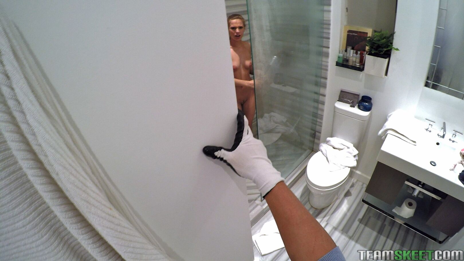 Gold Digging Teen Gets Fucked