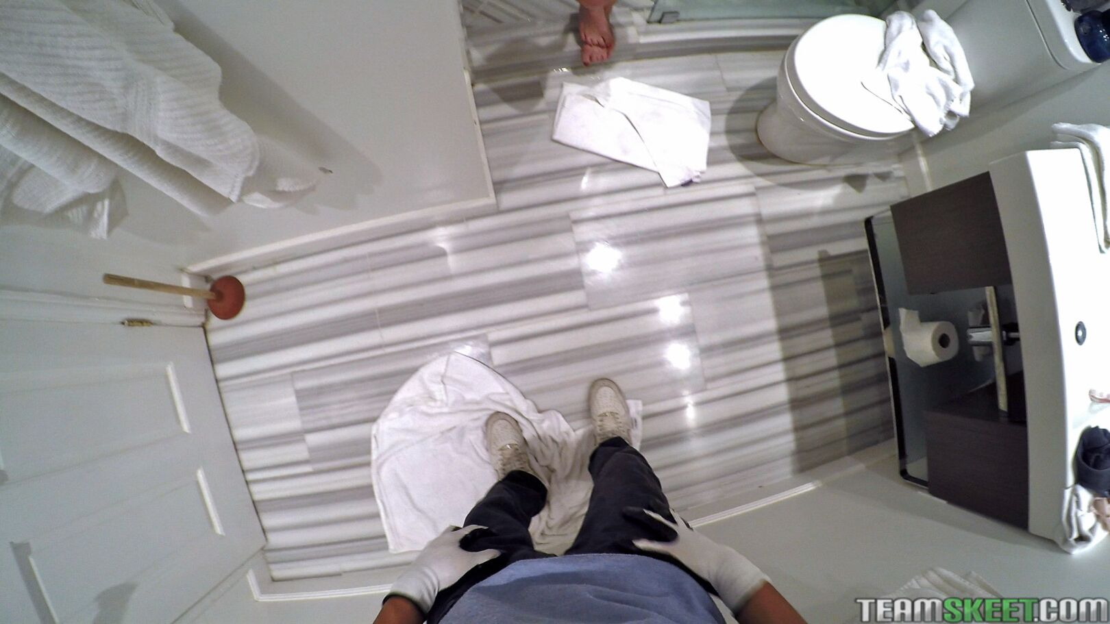 Gold Digging Teen Gets Fucked