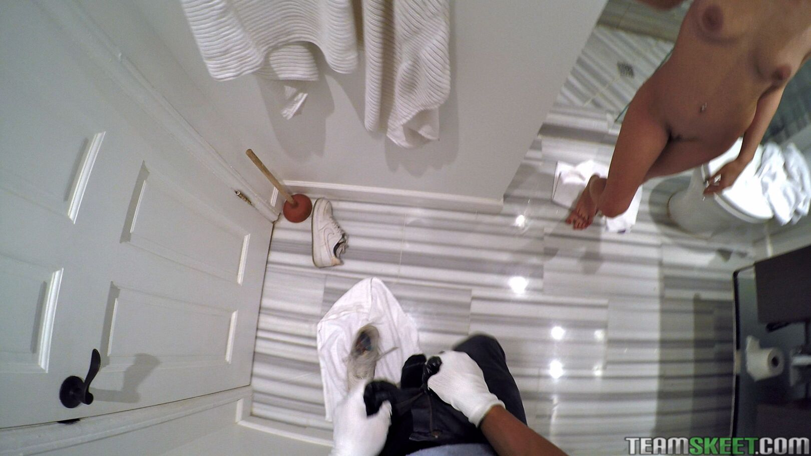 Gold Digging Teen Gets Fucked