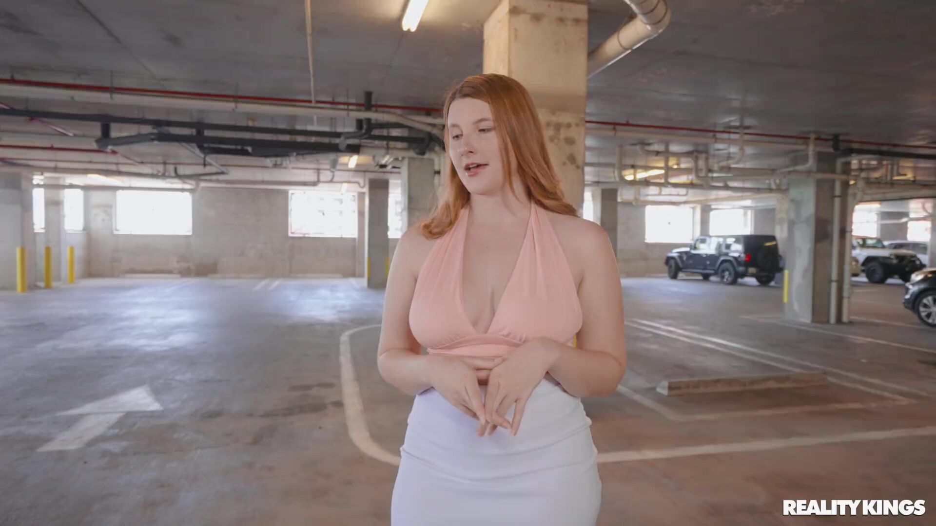 Public Garage Flashing And Fucking