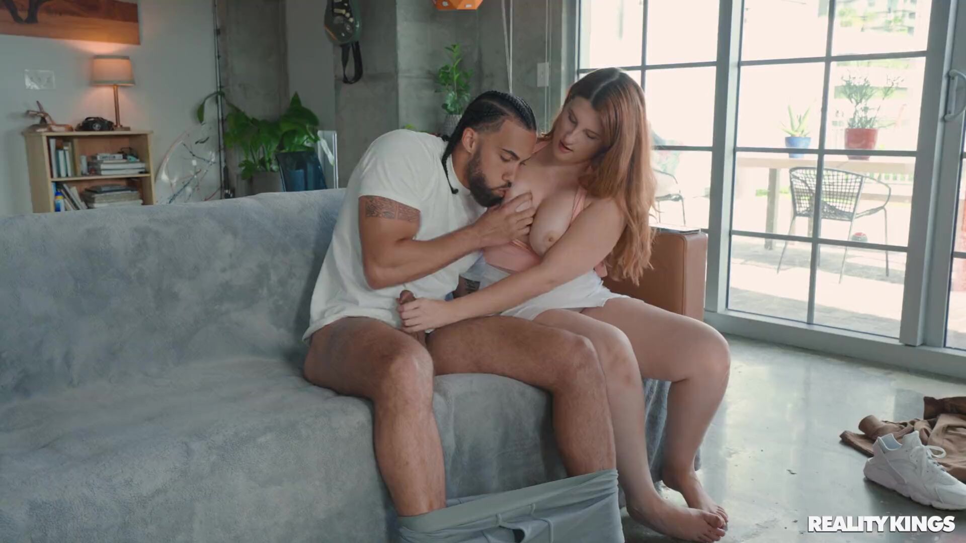 Public Garage Flashing And Fucking