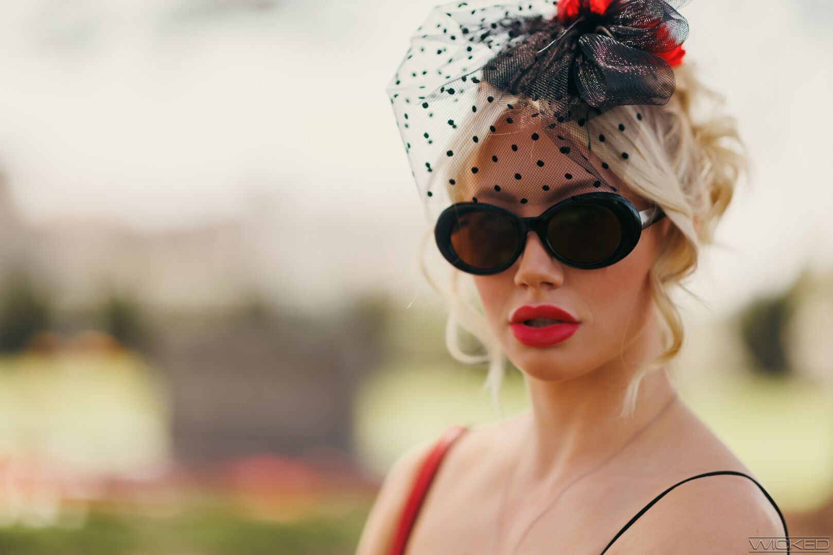 Money - Scene 1