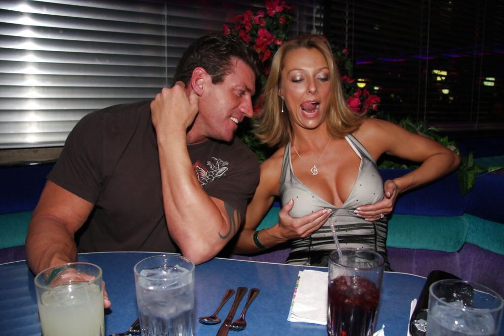 Brenda James Gets Her Pussy Filled By Lee Stone