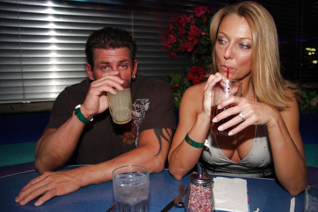 Brenda James Gets Her Pussy Filled By Lee Stone