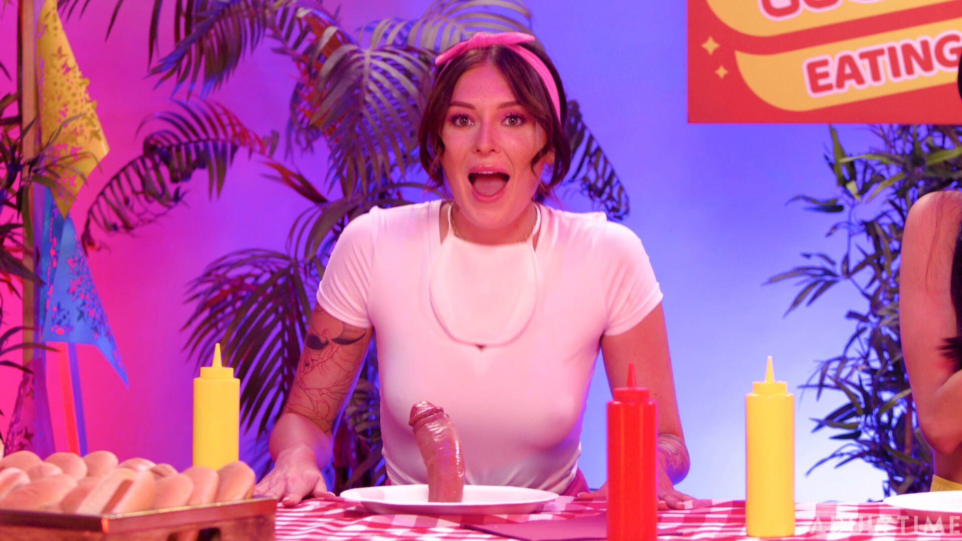 Hot Dong Eating Contest