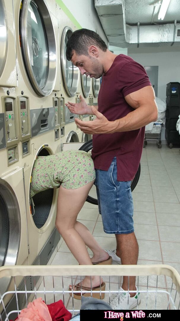 Beautiful redhead Keely Rose gets fucked by a married man at the laundry mat