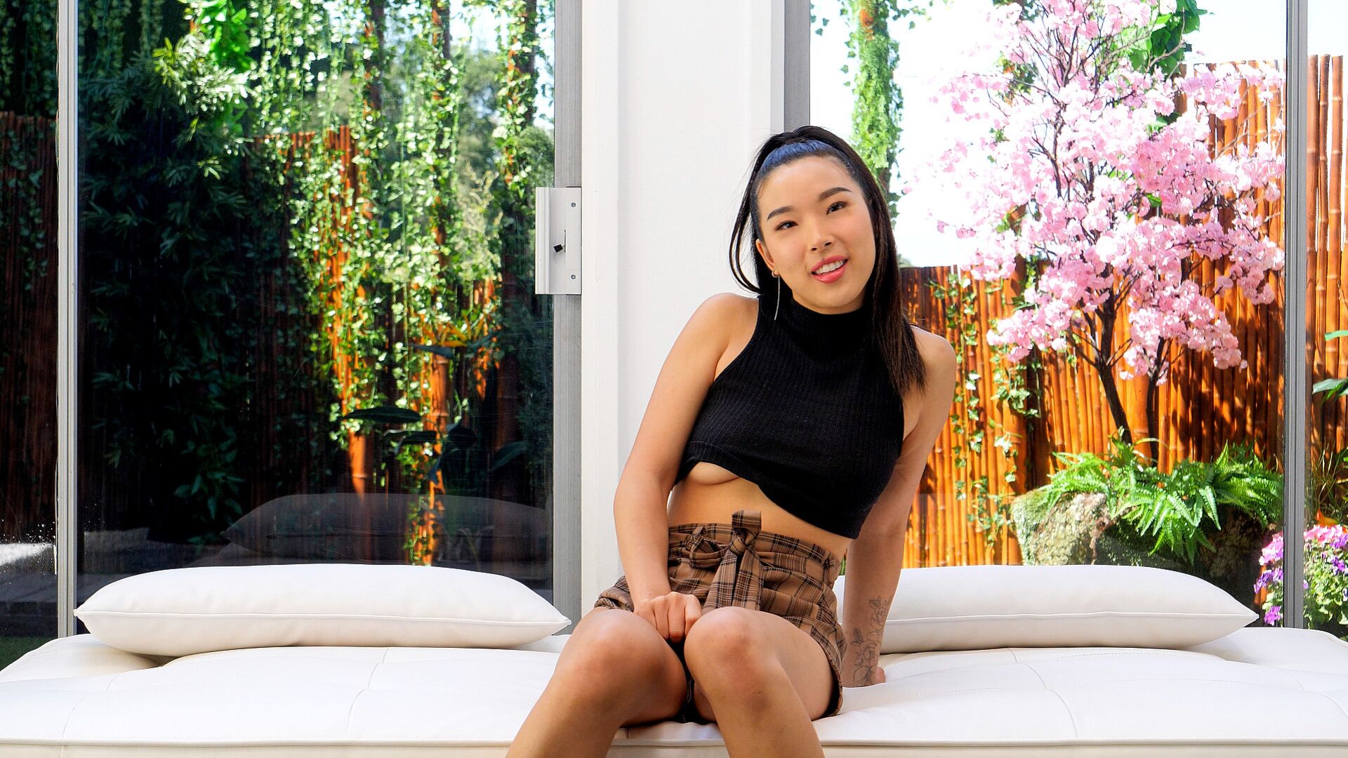 Elle NG