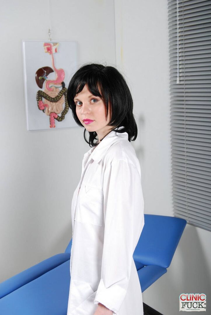 Nurse hooking up with coworker