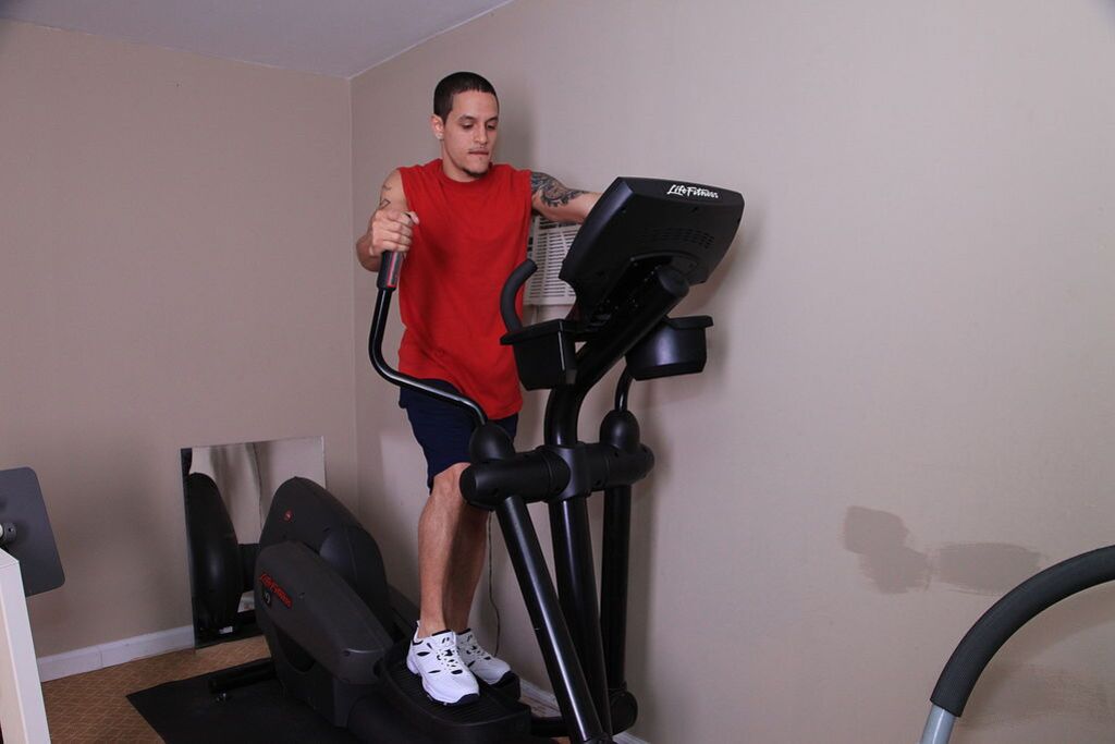 Commando Gets Picked Up At The Gym By Jade Jamison HD