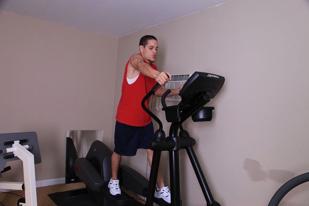 Commando Gets Picked Up At The Gym By Jade Jamison HD