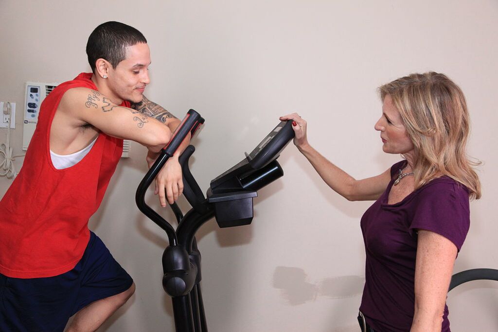 Commando Gets Picked Up At The Gym By Jade Jamison HD