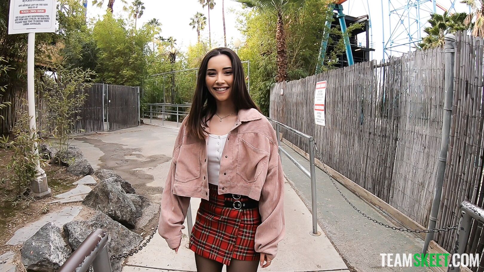 Flashing At The Theme Park