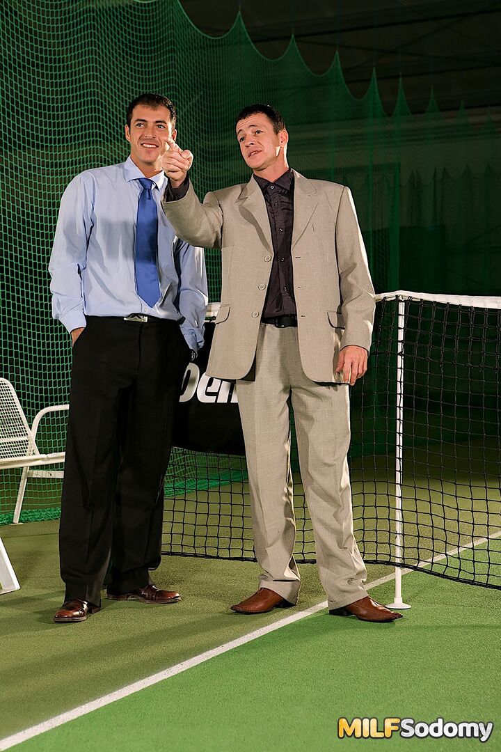 Double Penetration On The Tennis Court