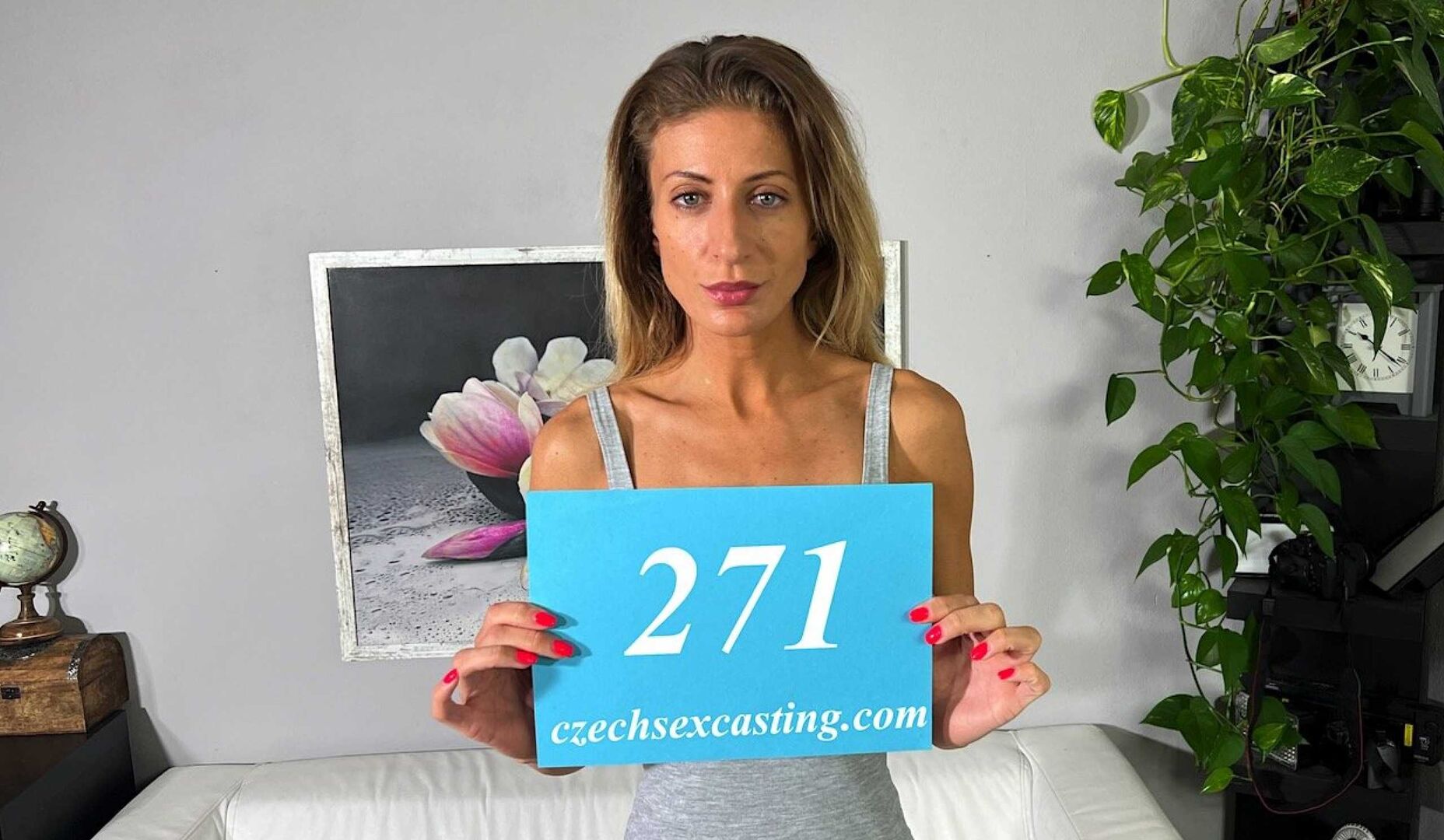 Skinny blonde makes the most of a casting fuck
