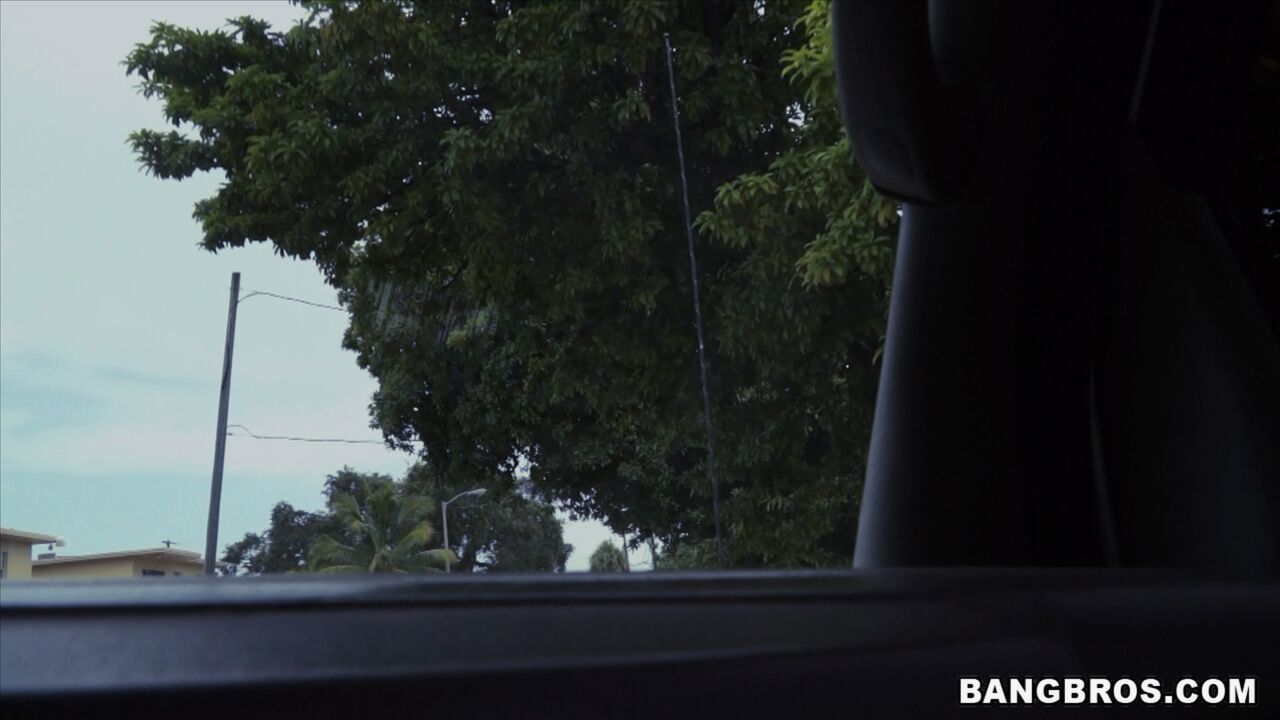 White girl with some ass gets fucked
