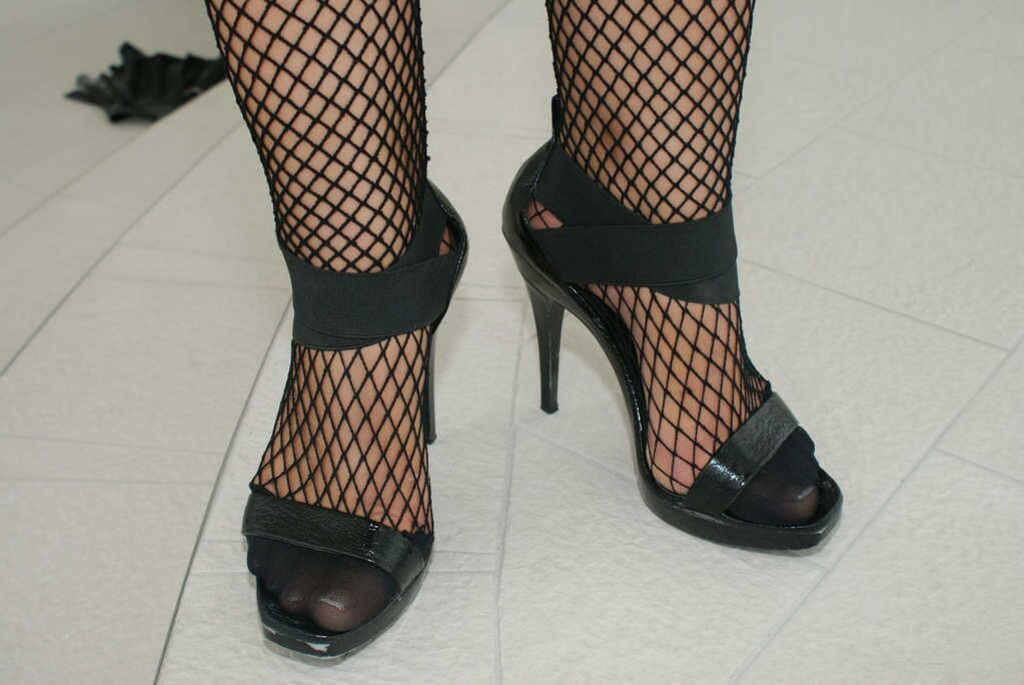 High Heels and Glasses Vol1 1