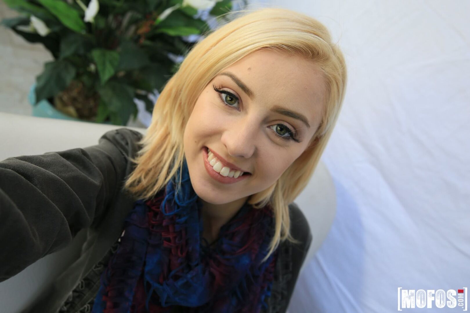 Blonde Model Sucks Homeowner