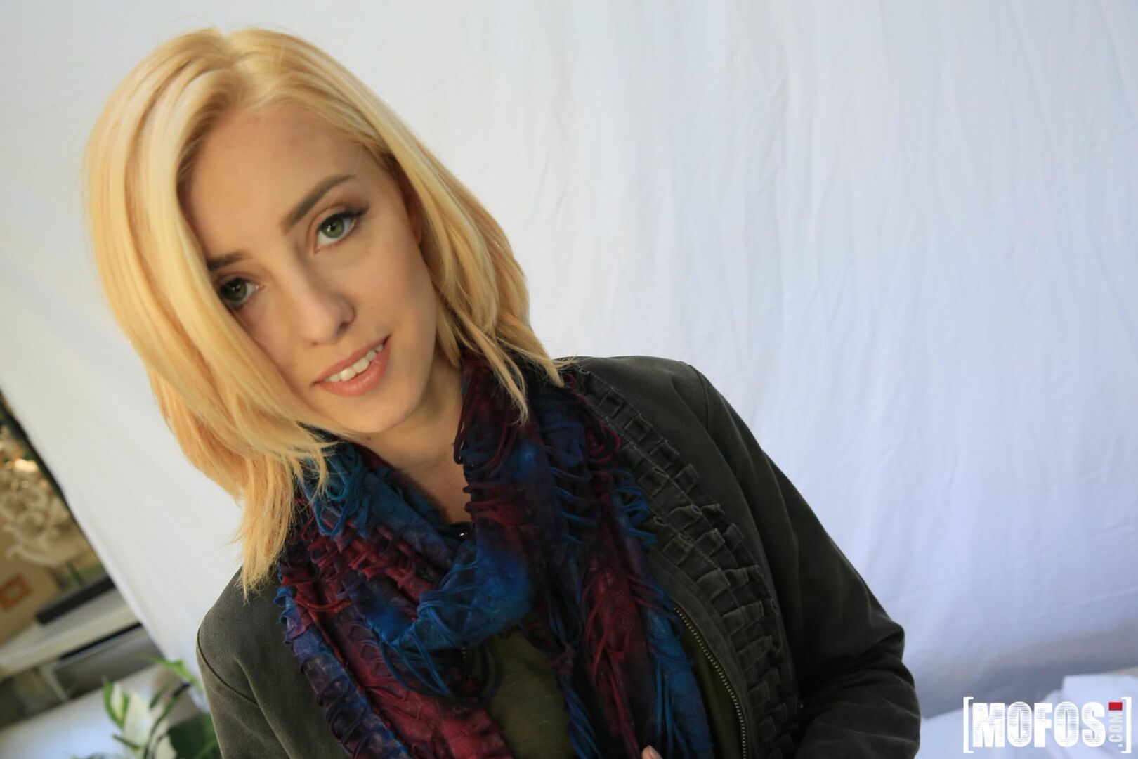 Blonde Model Sucks Homeowner